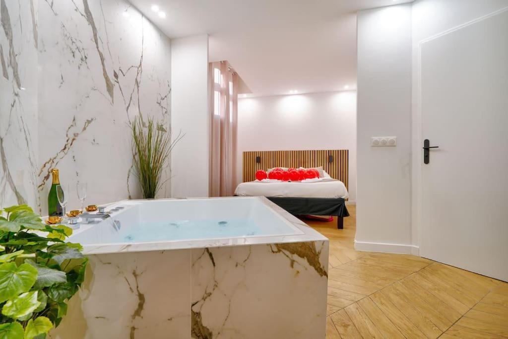 Welcome To Amor & Spa Saint-Maurice  Luaran gambar